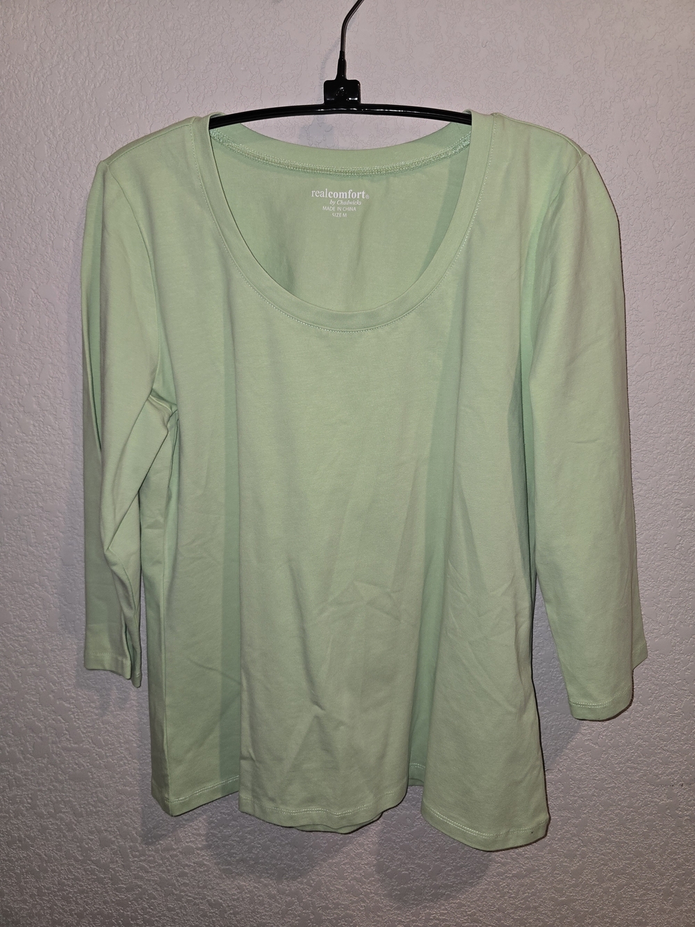 RealComfort by Chadwicks Light Pistachio Green Scoop Neck Top - Size Medium